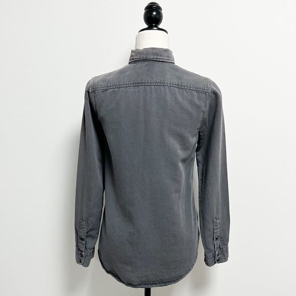 Mother Gray Worn In Washed Out Discolored Snap Button Up Collared Blouse Small - Picture 8 of 12